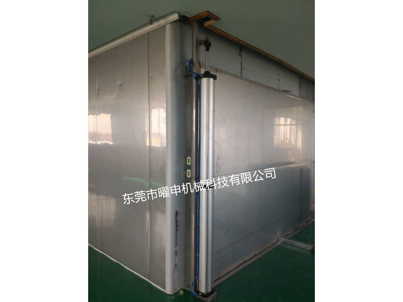 Microwave drying room