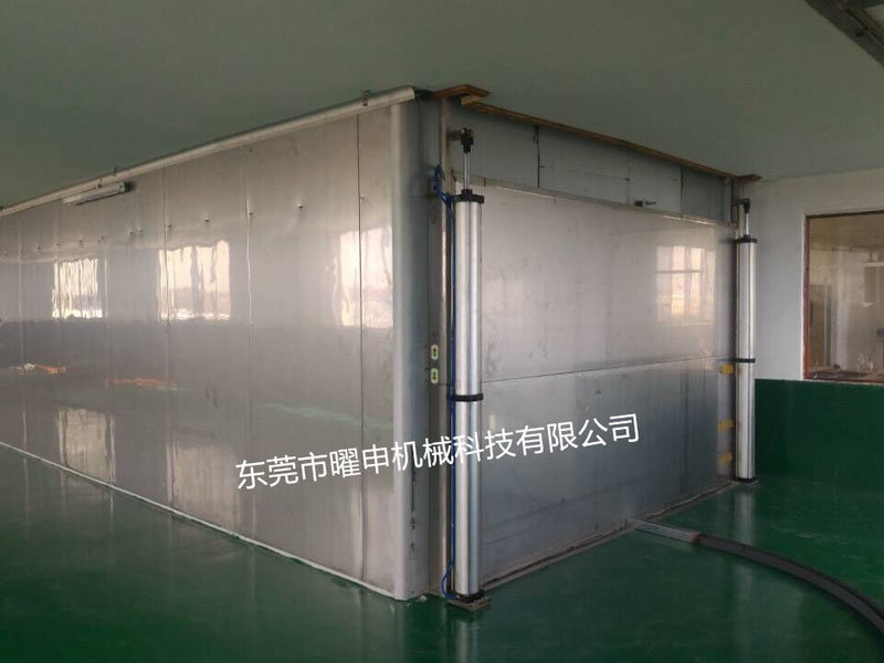 Microwave drying room